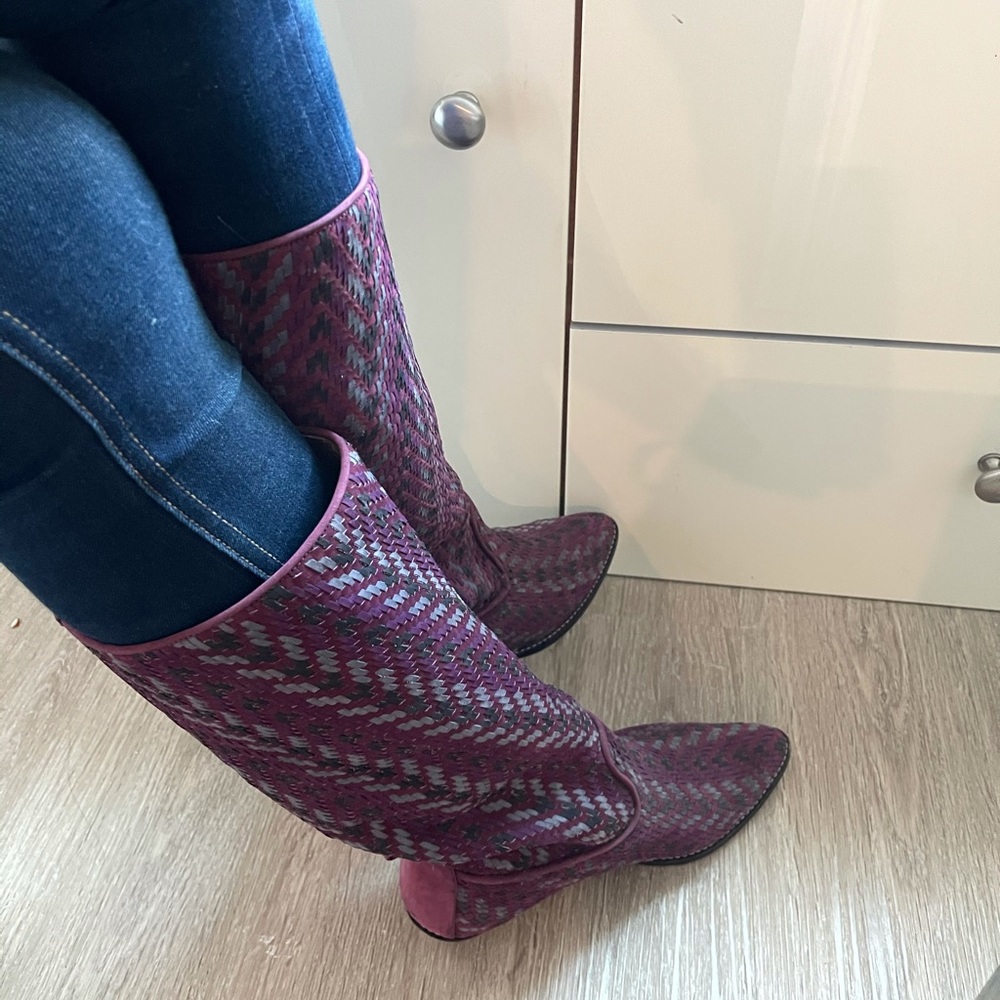 Women’s Tall Patterned Western Boots in Burgundy